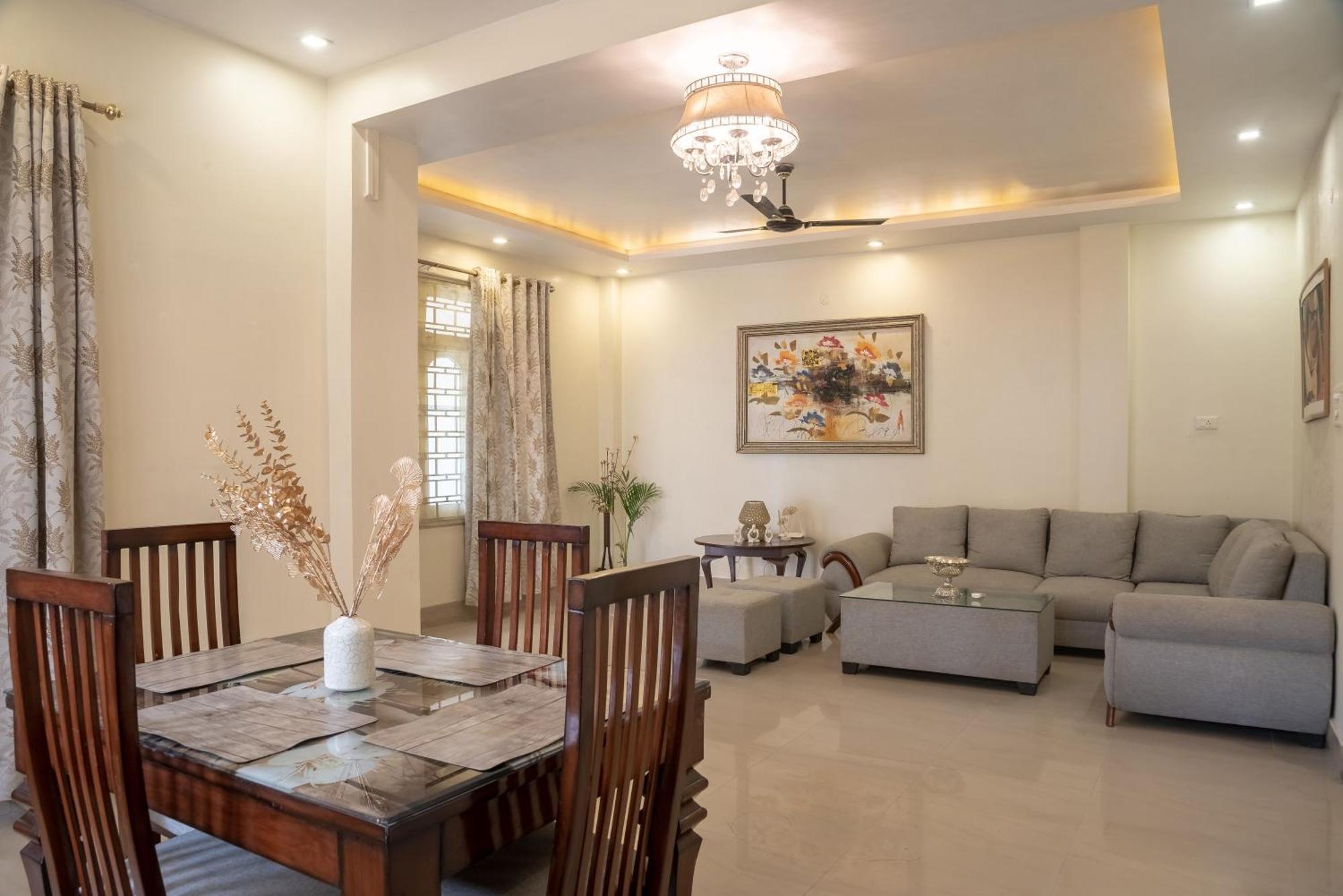 The Urban Grandeur 1 Guwahati Exterior foto
