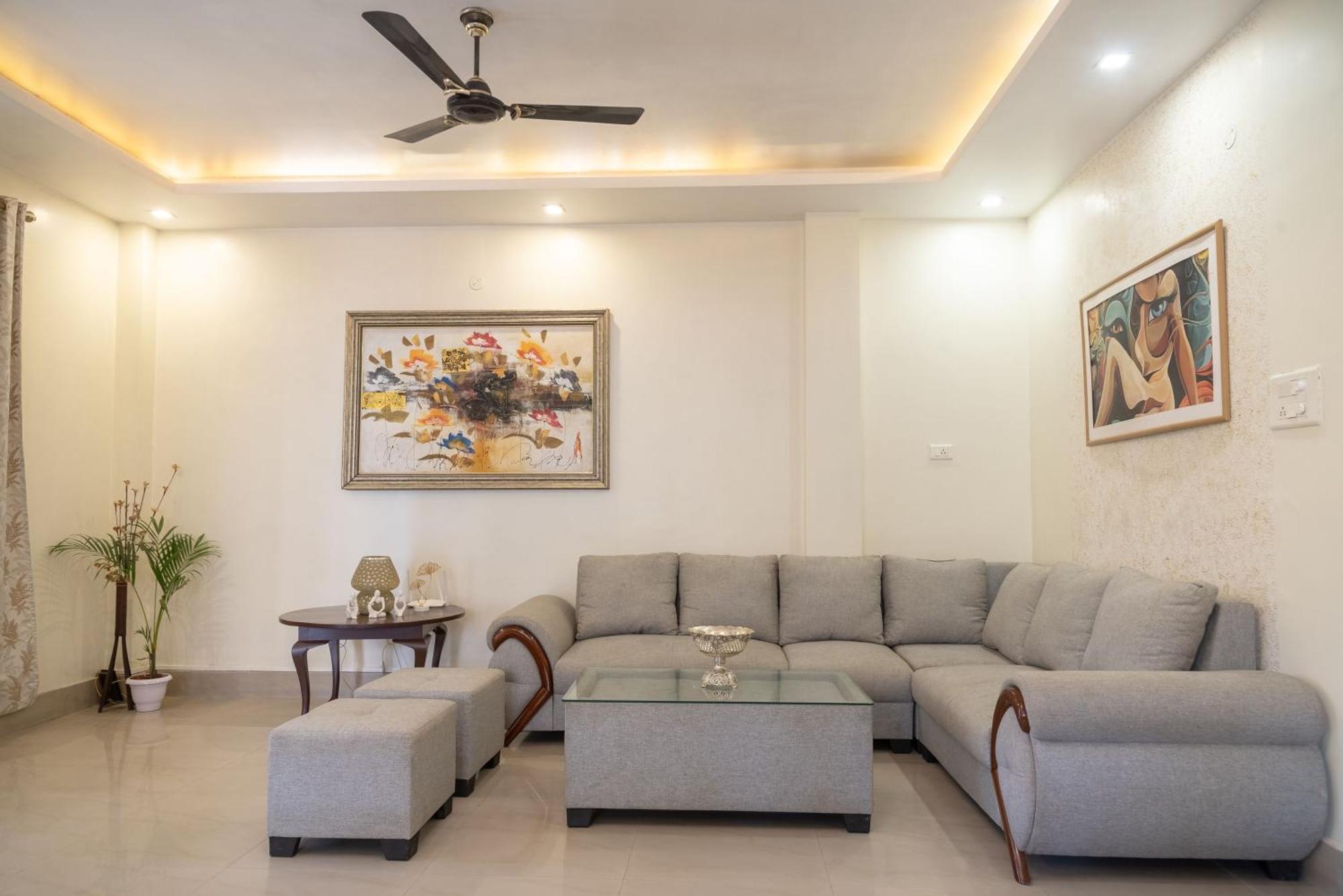 The Urban Grandeur 1 Guwahati Exterior foto