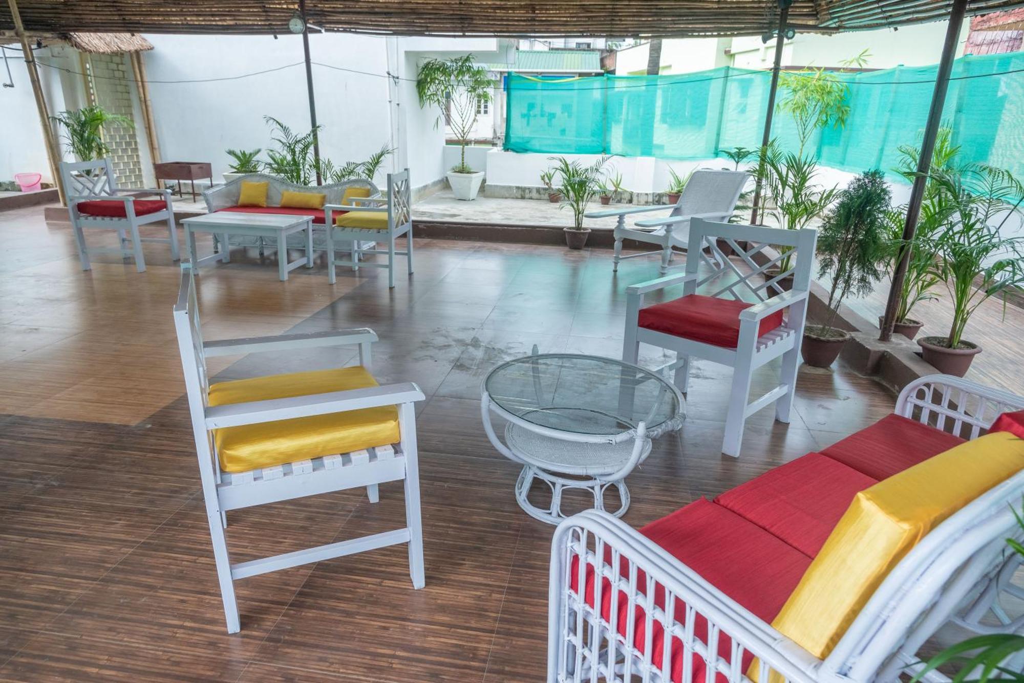 The Urban Grandeur 1 Guwahati Exterior foto