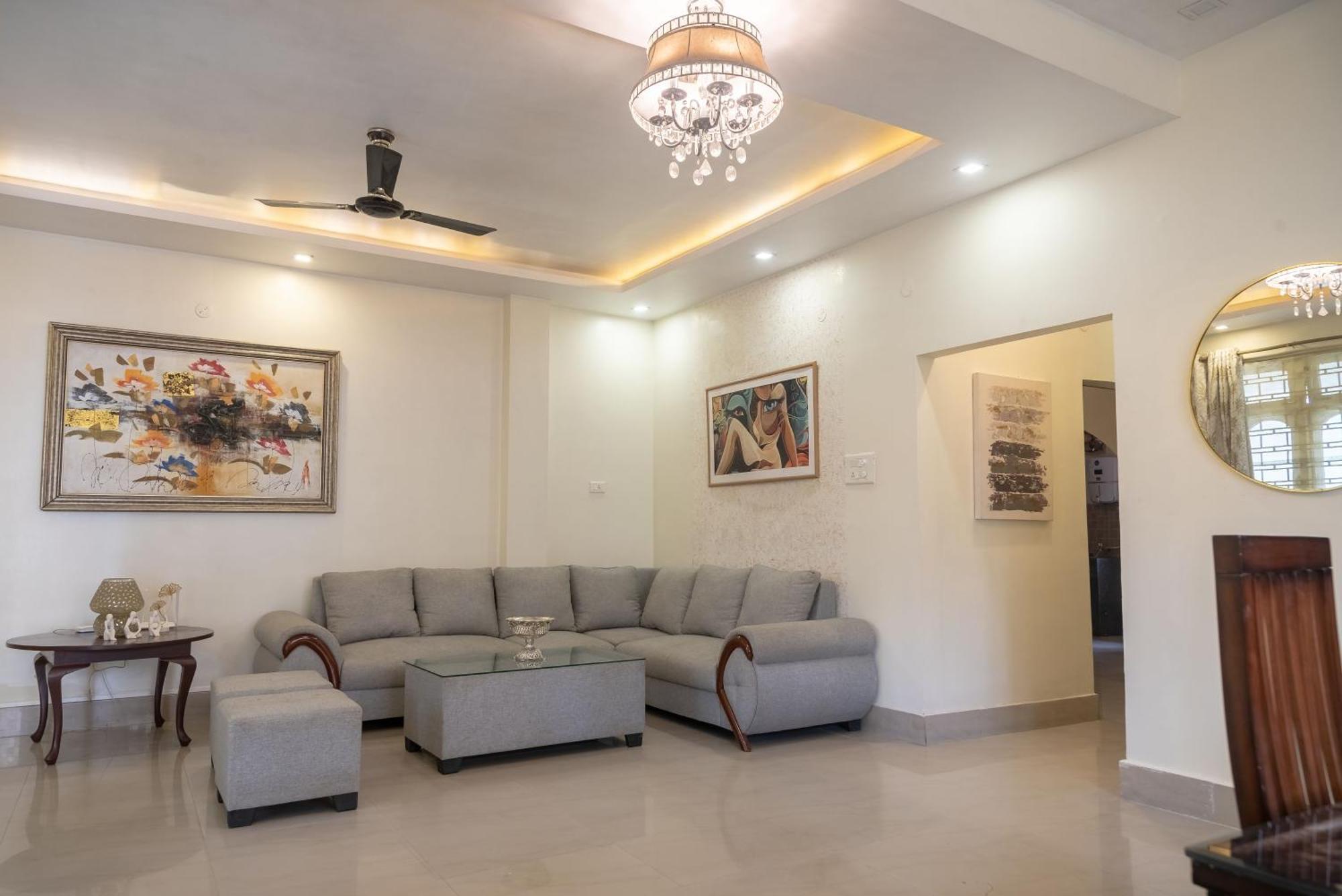 The Urban Grandeur 1 Guwahati Exterior foto