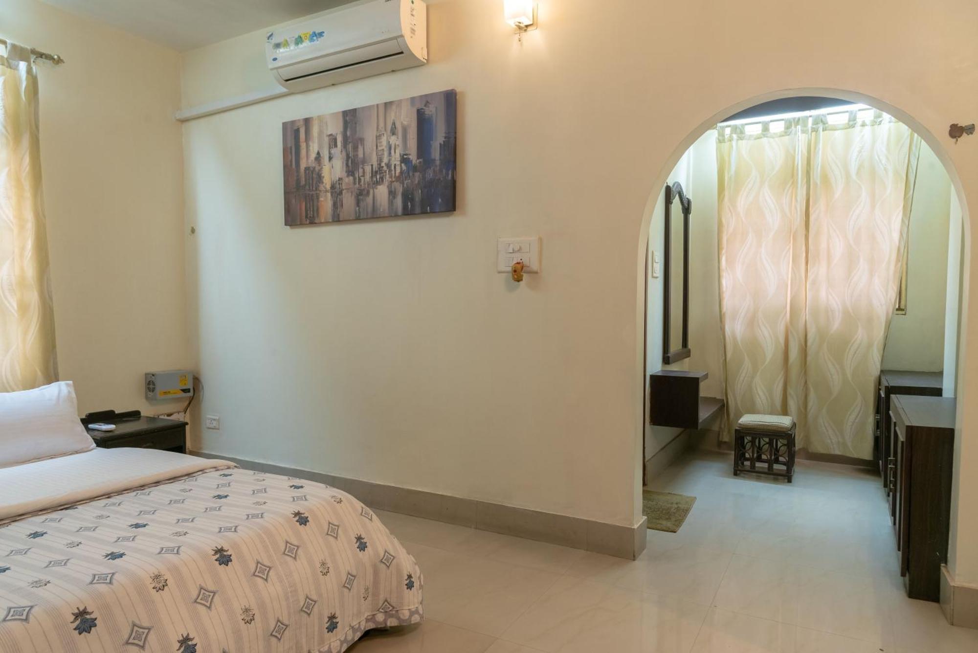 The Urban Grandeur 1 Guwahati Exterior foto